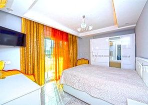 Просторная двухкомнатная квартира в Махмутларе