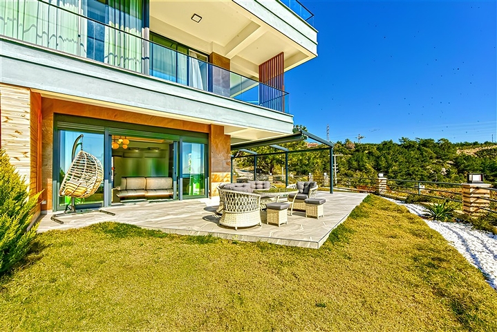 Комплекс роскошных вилл с видом на море в Авсалларе