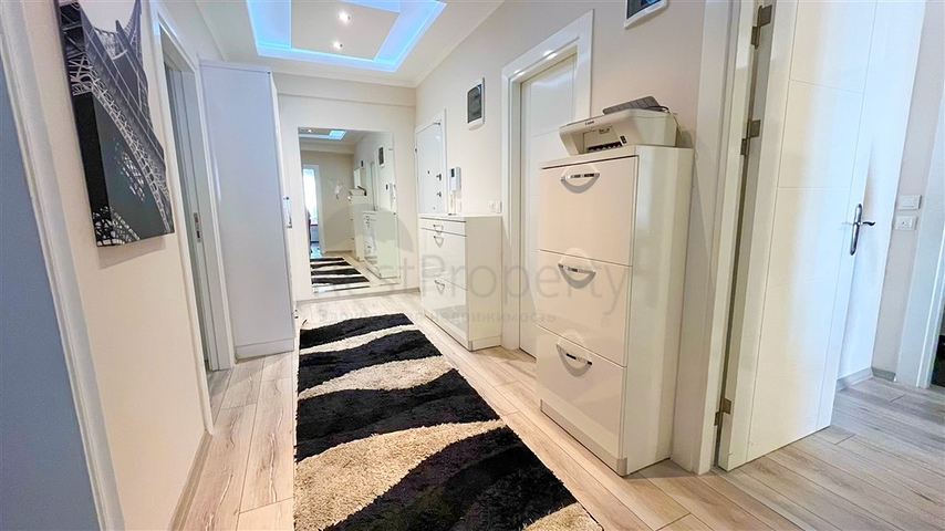 Квартира 3+1 в 250 м от моря в районе Оба