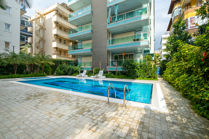 Меблированная квартира 4+1 в шаговой доступности от пляжа Клеопатра