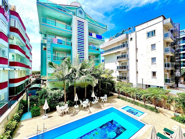 Меблированная квартира 4+1 в шаговой доступности от пляжа Клеопатра