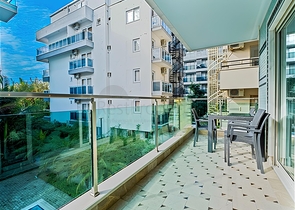 Меблированная квартира 4+1 в шаговой доступности от пляжа Клеопатра