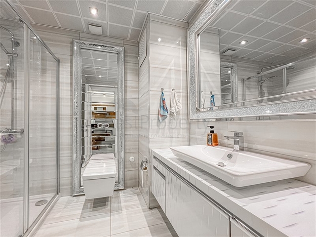 Двухкомнатная квартира в одном из лучших комплексах Махмутлара 