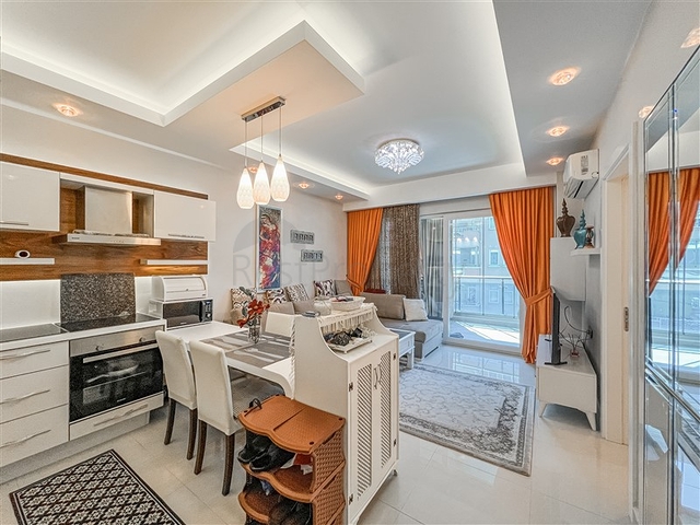 Двухкомнатная квартира в одном из лучших комплексах Махмутлара 