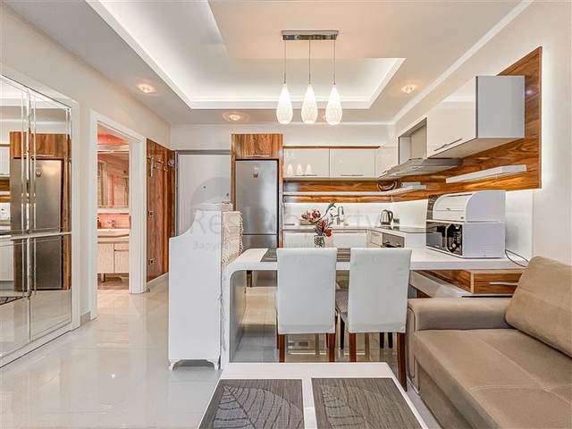 Двухкомнатная квартира в одном из лучших комплексах Махмутлара 