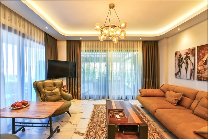 Вилла 6+1 с видом на море в районе Каргыджак 