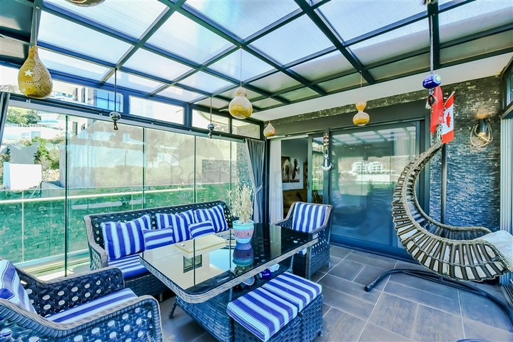 Вилла 6+1 с видом на море в районе Каргыджак 