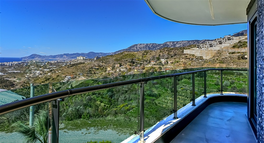 Вилла 6+1 с видом на море в районе Каргыджак 