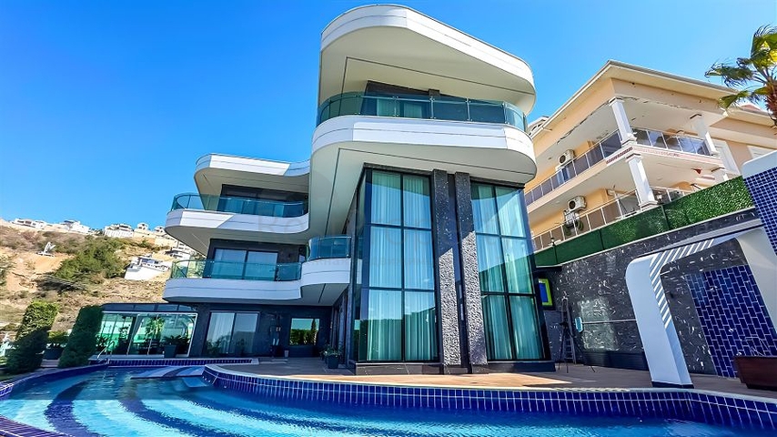 Вилла 6+1 с видом на море в районе Каргыджак 