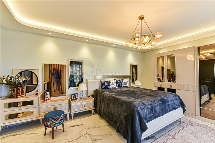 Вилла 6+1 с видом на море в районе Каргыджак 