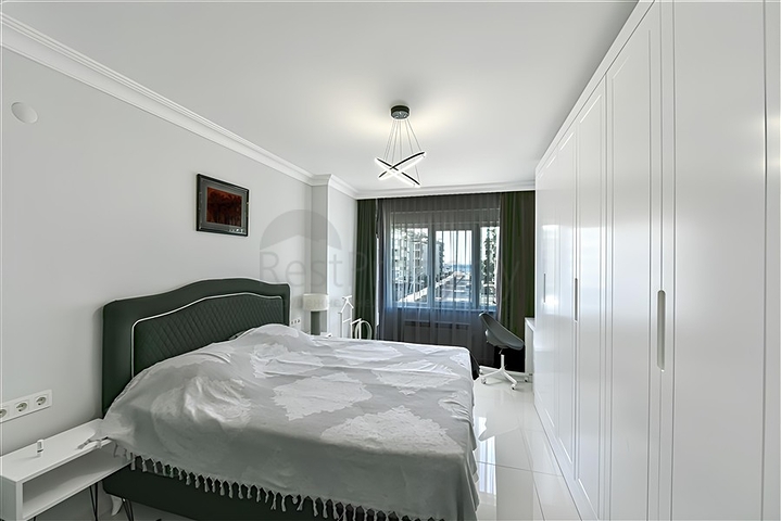 Трехкомнатная квартира на аренду только на длительный срок