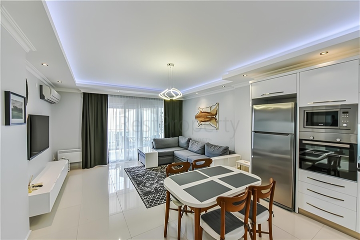 Трехкомнатная квартира на аренду только на длительный срок