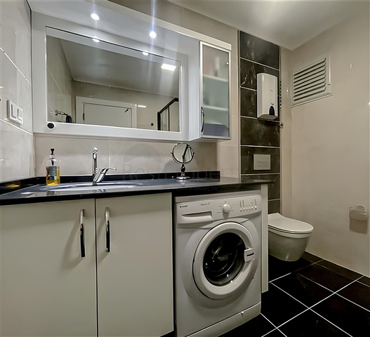 Трехкомнатная квартира на аренду только на длительный срок