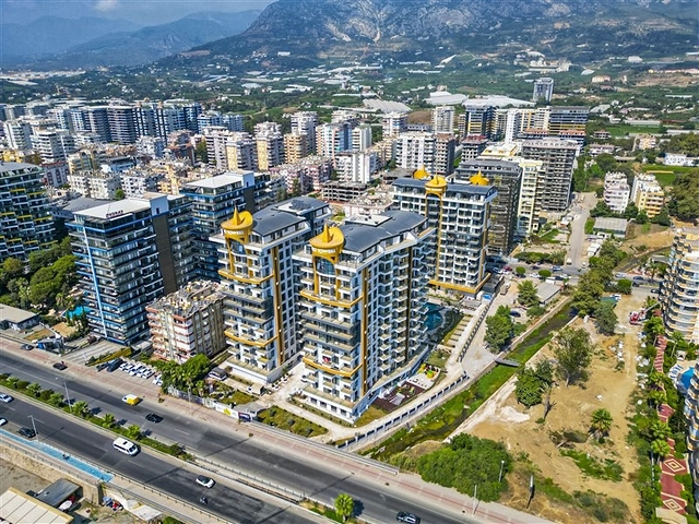 Квартира 1+1 на первой береговой линии в Махмутларе