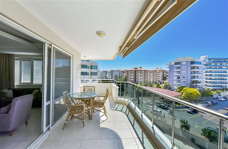 Меблированная 2+1 в Тосмуре в 200 м от моря