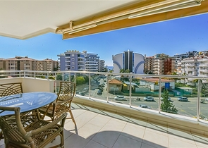 Меблированная 2+1 в Тосмуре в 200 м от моря