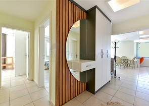 Меблированная 2+1 в Тосмуре в 200 м от моря