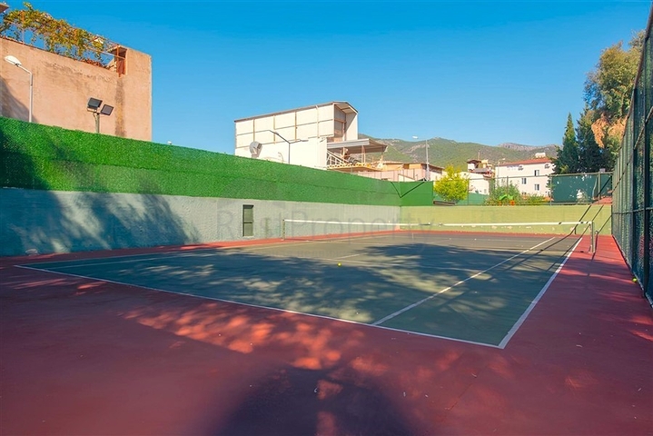 Квартира 3+1 в комплексе на первой береговой линии собственным пляжем