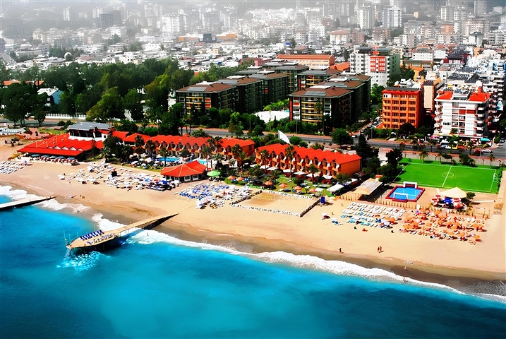 Квартира 3+1 в комплексе на первой береговой линии собственным пляжем