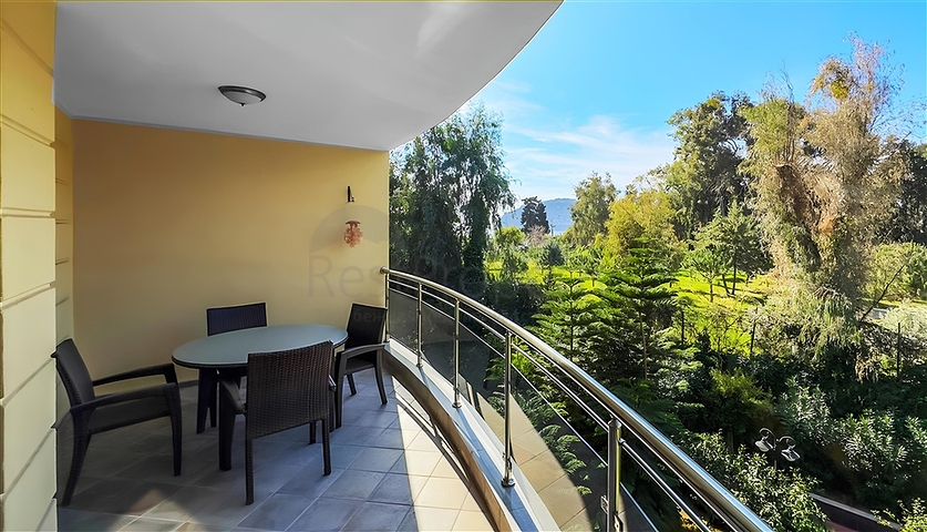 Квартира 3+1 в комплексе на первой береговой линии собственным пляжем