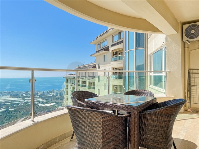 Квартира 2+1 в доме с отельной инфраструктурой в районе Каргыджак