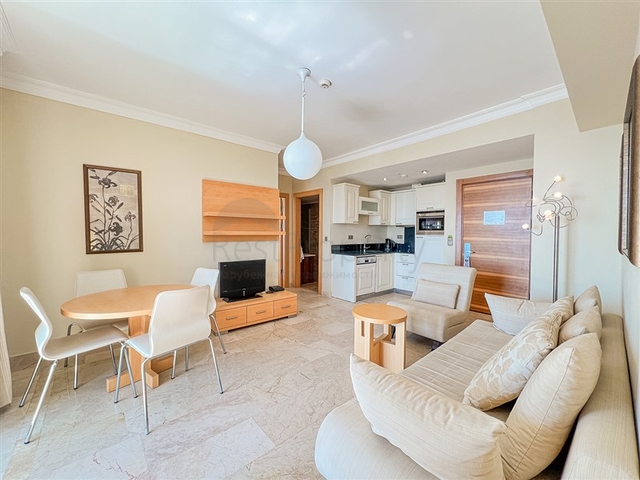 Квартира 2+1 в доме с отельной инфраструктурой в районе Каргыджак