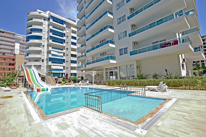 Трехкомнатная квартира в районе Махмутлар в 400 м от моря