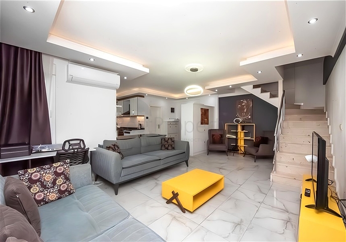 Трехкомнатная квартира в районе Махмутлар в 400 м от моря