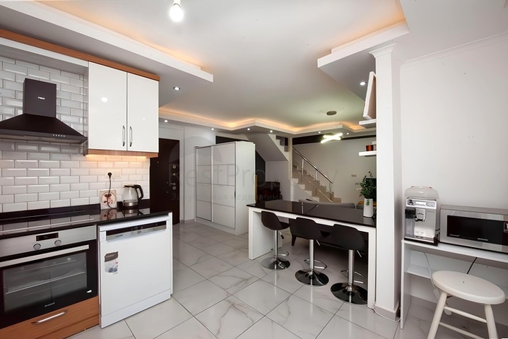 Трехкомнатная квартира в районе Махмутлар в 400 м от моря