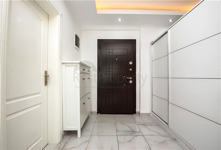 Трехкомнатная квартира в районе Махмутлар в 400 м от моря