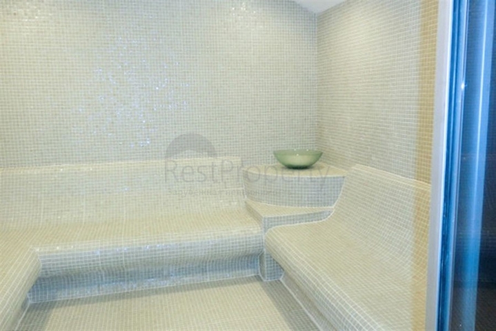 Роскошная квартира с видом на море и полной инфраструктурой в сердце Конаклы 