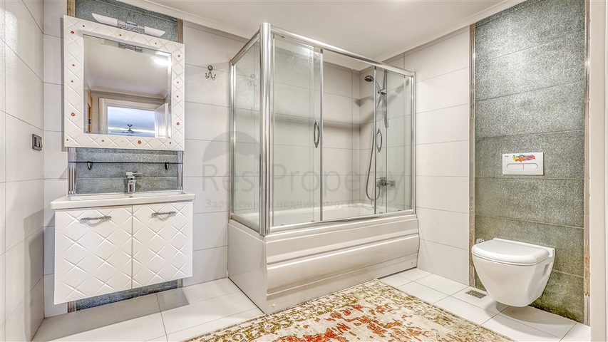 Просторный пентхаус 3+1 в Махмутларе