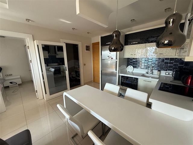 Квартира планировки 1+1 с мебелью 