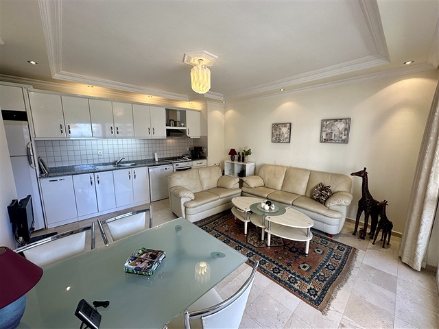 Трехкомнатная квартира в районе Оба