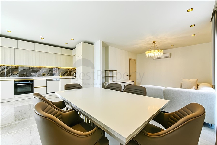 Пентхаус 4+1 в центре Алании в 150 м от моря