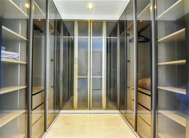 Пентхаус 4+1 в центре Алании в 150 м от моря