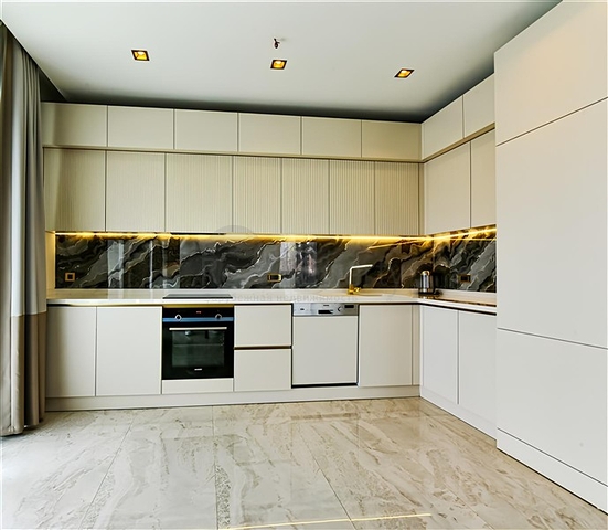 Пентхаус 4+1 в центре Алании в 150 м от моря