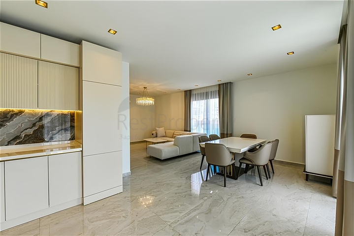 Пентхаус 4+1 в центре Алании в 150 м от моря