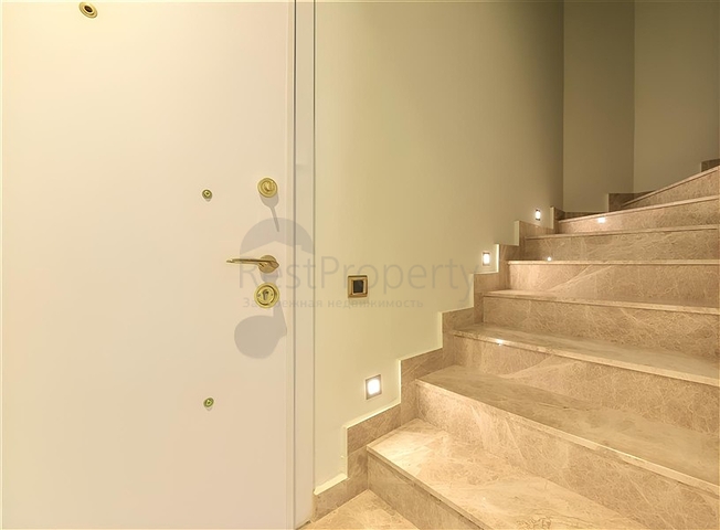 Пентхаус 4+1 в центре Алании в 150 м от моря