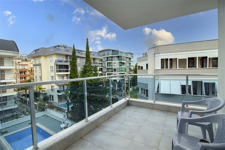 Трехкомнатная квартира в районе Авсаллар