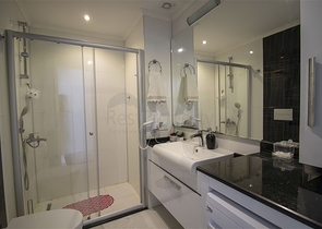 Трехкомнатная квартира в районе Авсаллар