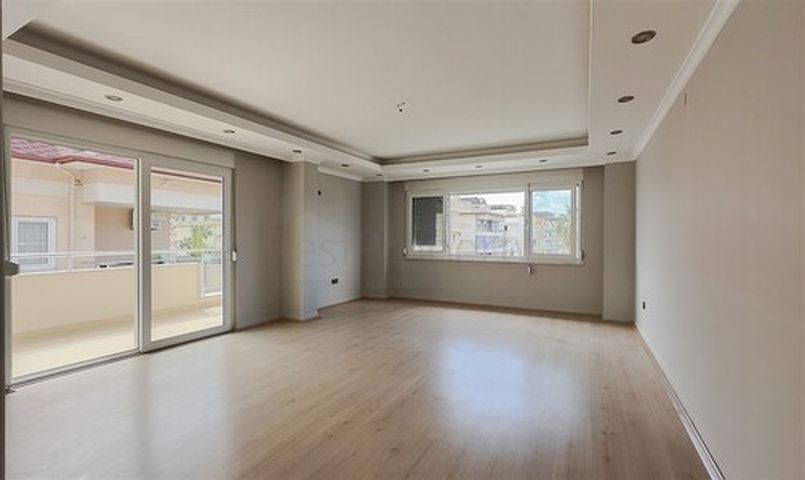 Квартира 3+1 в 200 м от моря в центре Аланьи