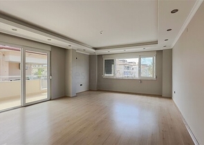 Квартира 3+1 в 200 м от моря в центре Аланьи