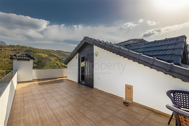 Вилла с панорамным видом на Средиземное море — идеальное пространство для жизни и отдыха