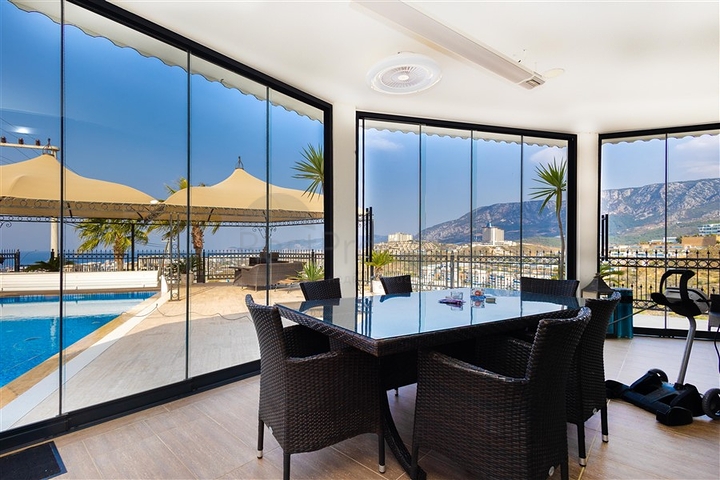 Вилла с панорамным видом на Средиземное море — идеальное пространство для жизни и отдыха