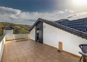 Вилла с панорамным видом на Средиземное море — идеальное пространство для жизни и отдыха