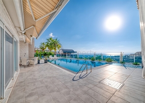 Просторная вилла с видом на море и полным комплектом удобств — идеальное сочетание роскоши и уюта