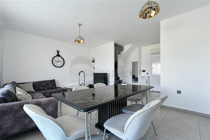 Пентхаус планировки 2+1 в Махмутларе