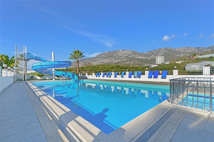 Пентхаус планировки 2+1 в Махмутларе