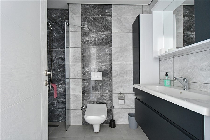 Пентхаус планировки 2+1 в Махмутларе